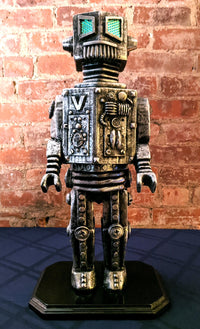 V BOT Silver by Vincent Minervini